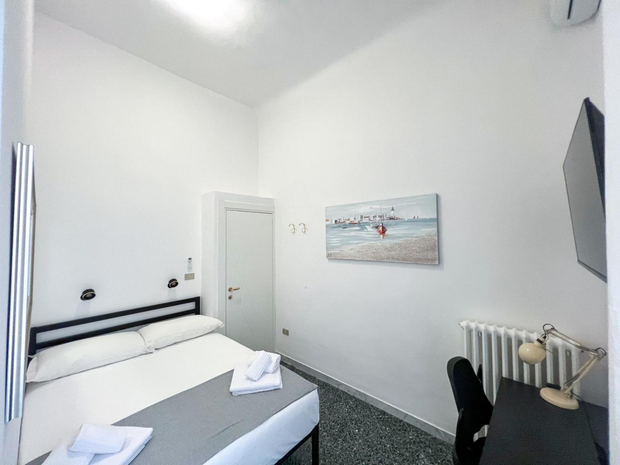 Bari Centro Harmony House Hotel ภายนอก รูปภาพ