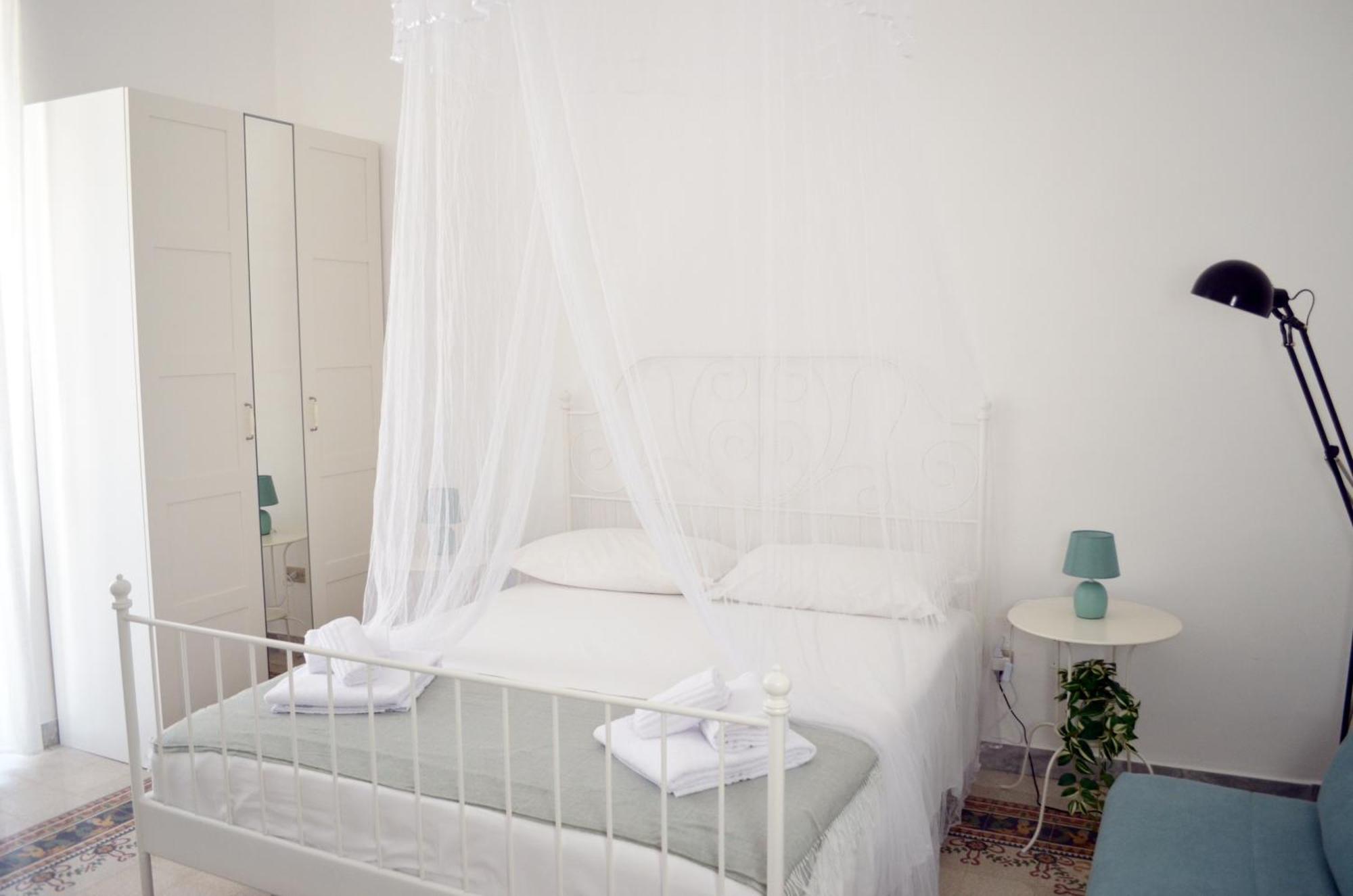Bari Centro Harmony House Hotel ภายนอก รูปภาพ