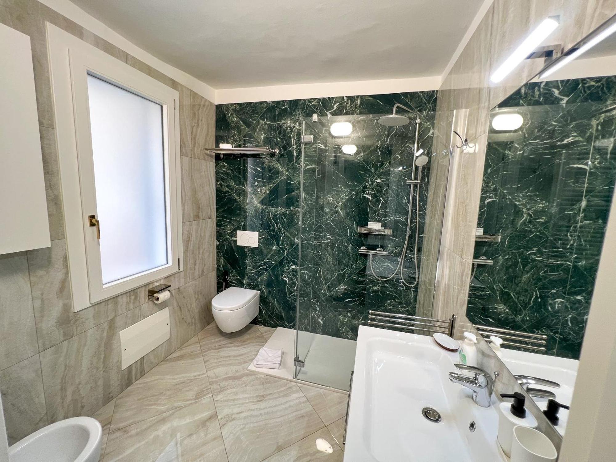 Bari Centro Harmony House Hotel ภายนอก รูปภาพ